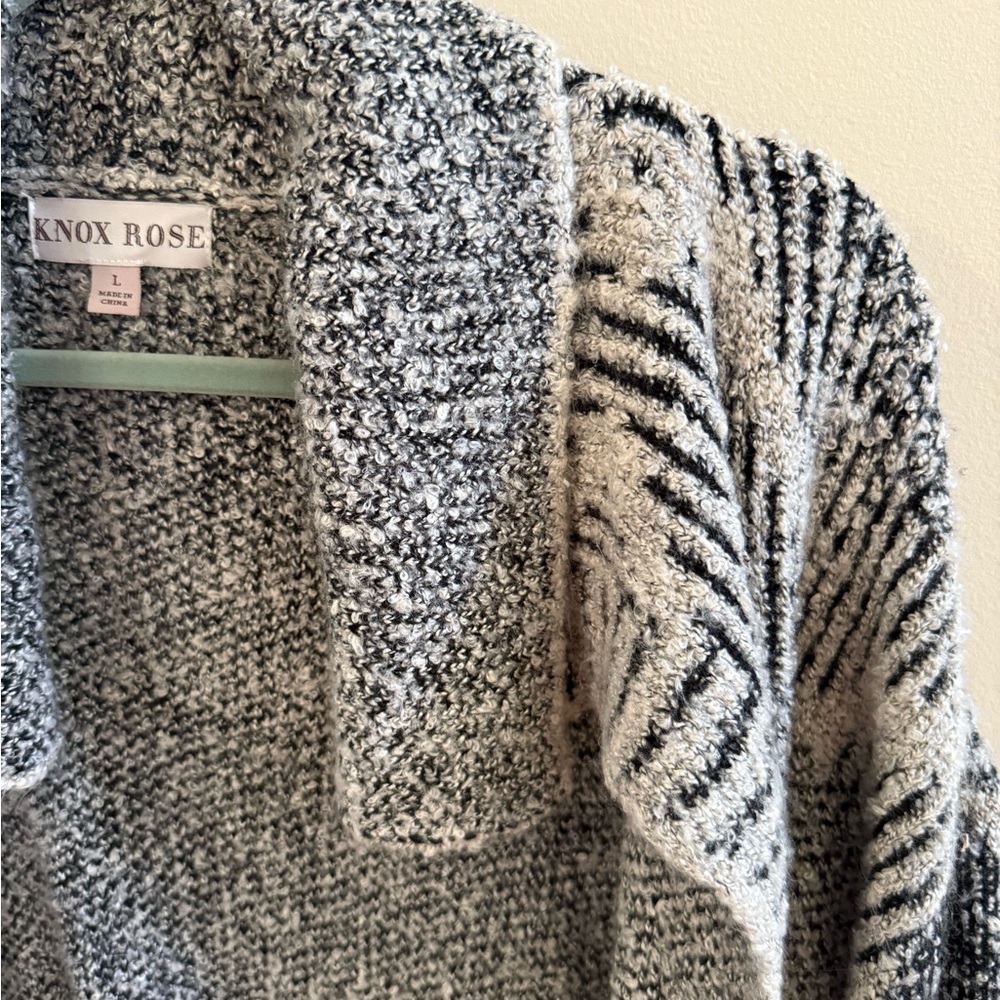 Knox Rose Women's Black and White Cardigan